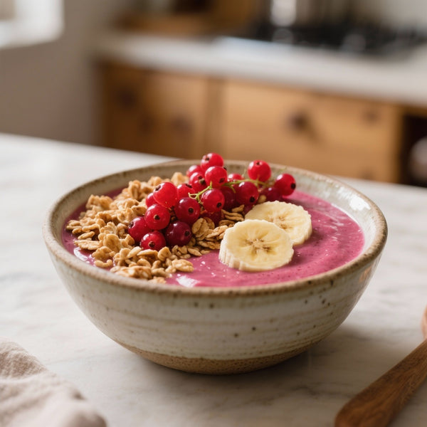 Smoothie Bowl aux Fruits Rouges Énergisant et Délicieux